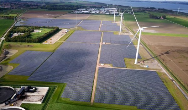 Aerial view solar farm Haringvliet, NL