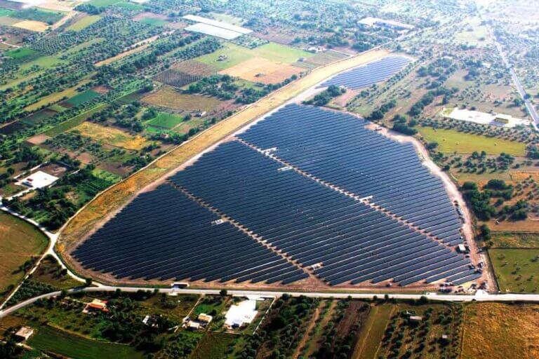 solar farm from above constructed by BELECTRIC Italia