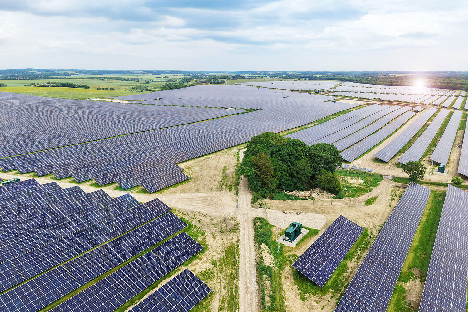 Der BELECTRIC-Solarpark in Kolind, Dänemark, von oben