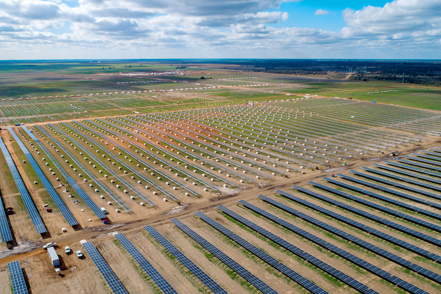 Der großflächige Solarpark Limondale in Australien von oben