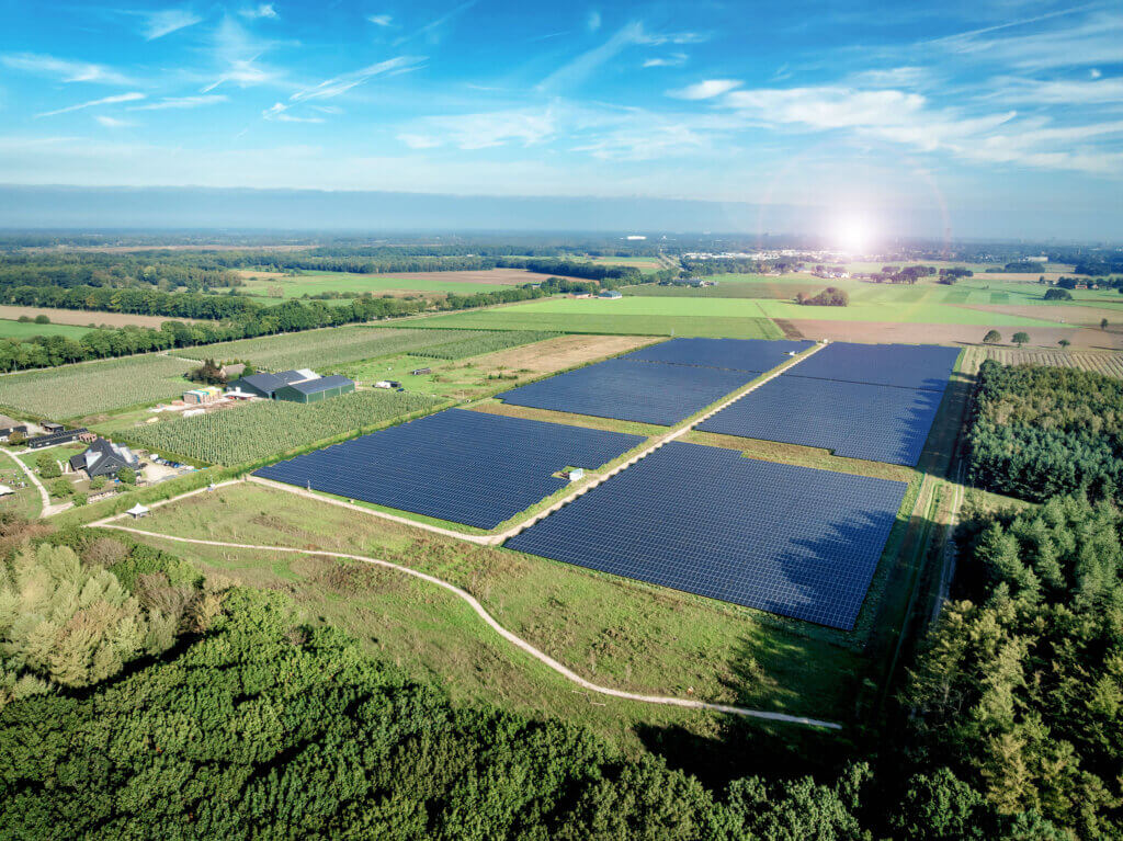 The Dutch solar farm Goirle constructed by BELECTRIC is shown from above.
